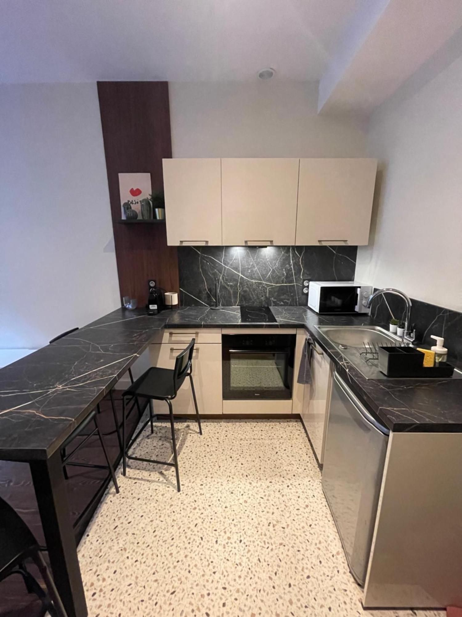 Appartement Au Coeur Du Centre Ville De Carcassonne Zewnętrze zdjęcie